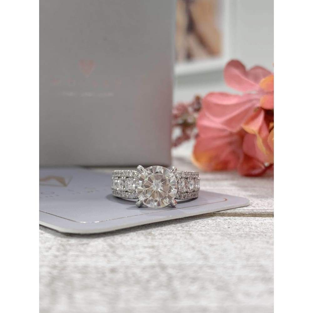 Alexis ~ 18Kw ~ 9Mm Round Moissanite Diamond Halo And Band - Ring