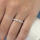 WB0210M ~ MOISSANITE BAND