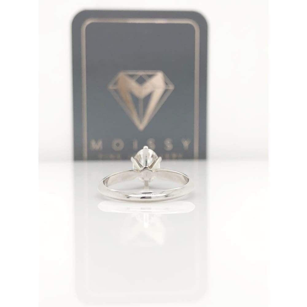 Alanna ~ 14Kw 8X6Mm Oval Moissanite Solitaire - Ring