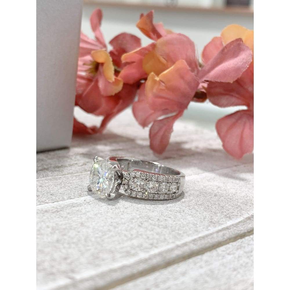 Alexis ~ 18Kw ~ 9Mm Round Moissanite Diamond Halo And Band - Ring